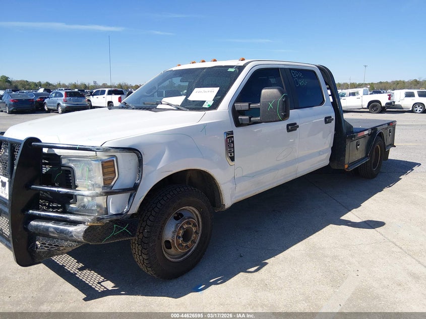 2019 Ford F-350 Chassis Xl