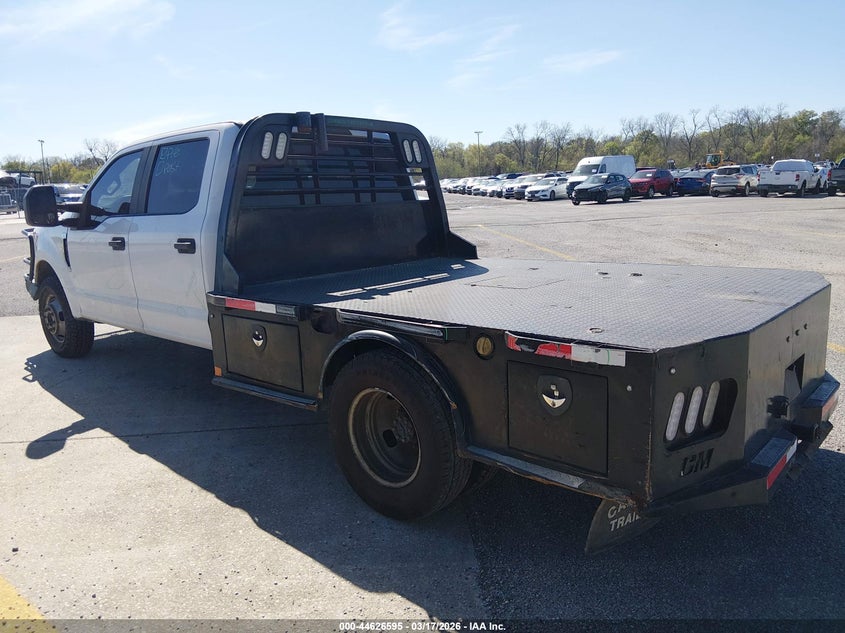 2019 Ford F-350 Chassis Xl