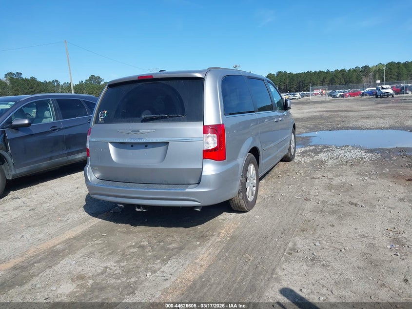 2014 Chrysler Town & Country Touring