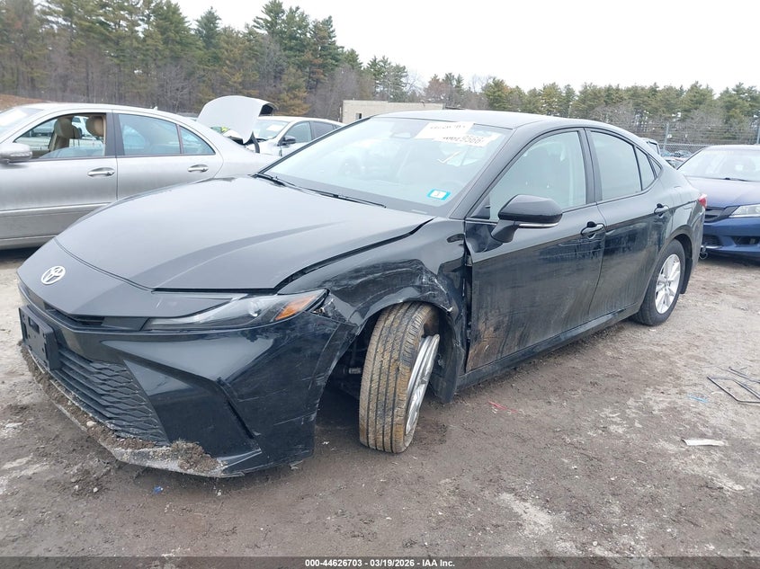 2025 Toyota Camry Le 4T1DBADK2SU027995 photo 1