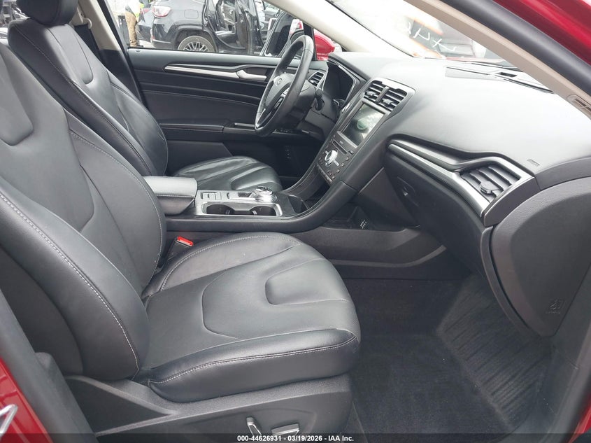 2020 Ford Fusion Plug-In Hybrid Titanium