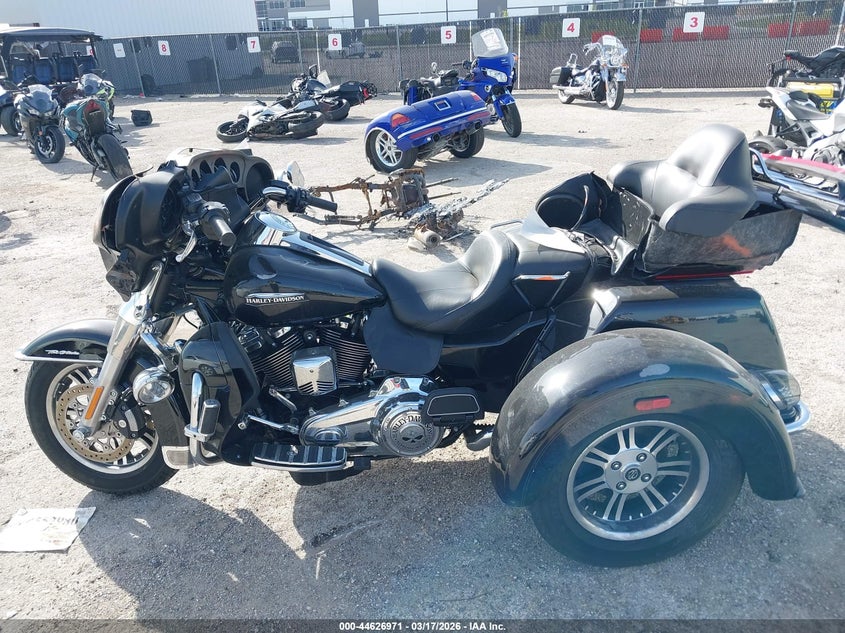 2020 Harley-Davidson Flhtcutg VIN: 1HD1MAF1XLB851079 Lot: 44626971