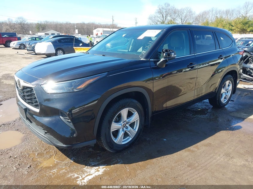 2022 Toyota Highlander L