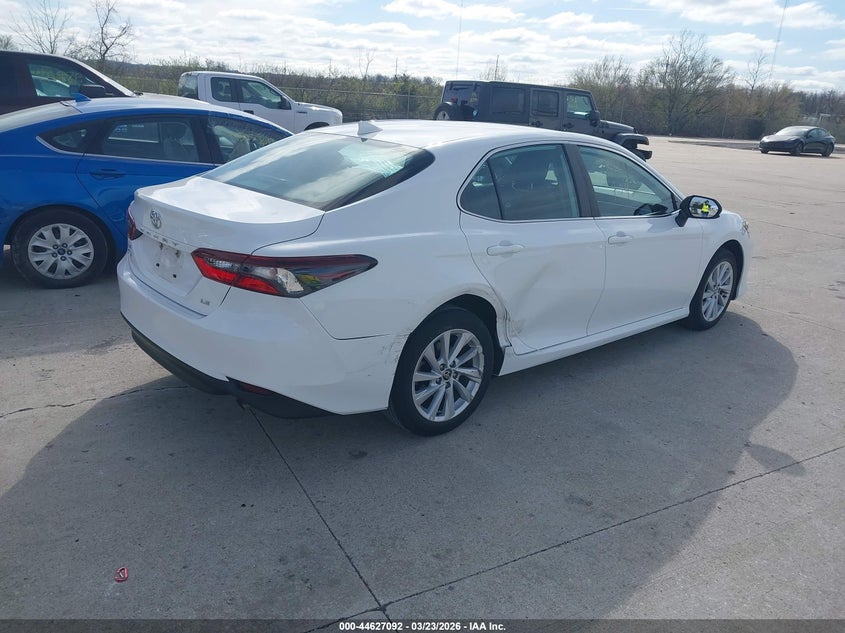 2021 Toyota Camry Le