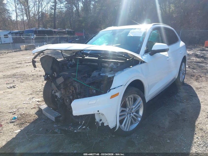 2018 Audi Q5 2.0T Premium/2.0T Tech Premium