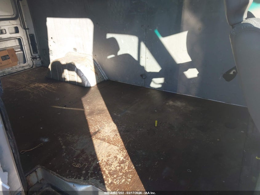 2004 Dodge Sprinter Van 3500 High Roof VIN: WD2PD444345631517 Lot: 44627202