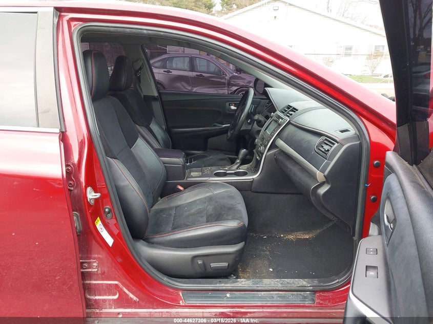 2015 Toyota Camry Xse