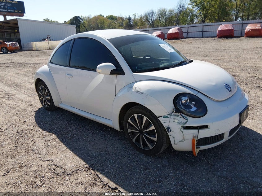 2010 Volkswagen New Beetle 2.5L Final Edition