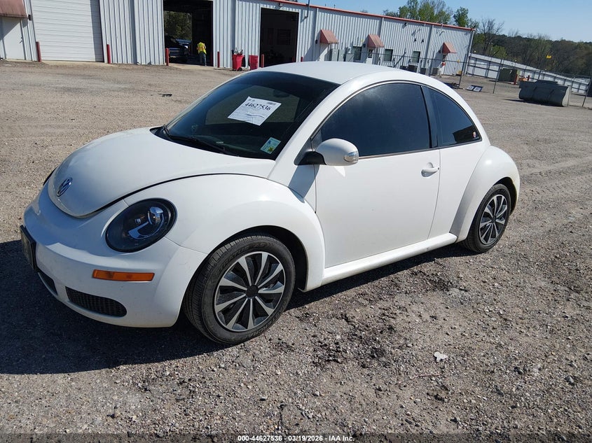 2010 Volkswagen New Beetle 2.5L Final Edition