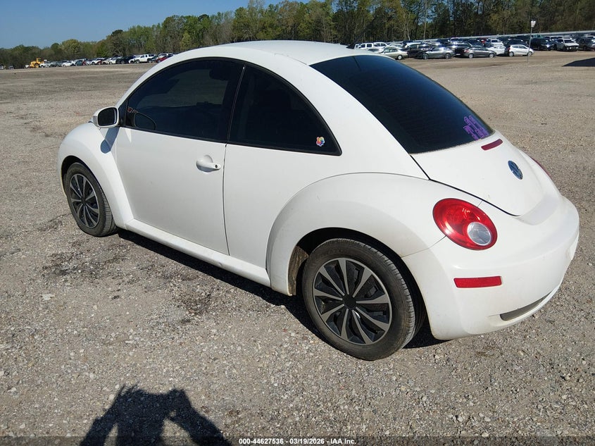 2010 Volkswagen New Beetle 2.5L Final Edition