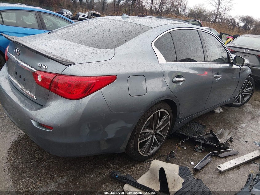 2015 Infiniti Q50 Premium