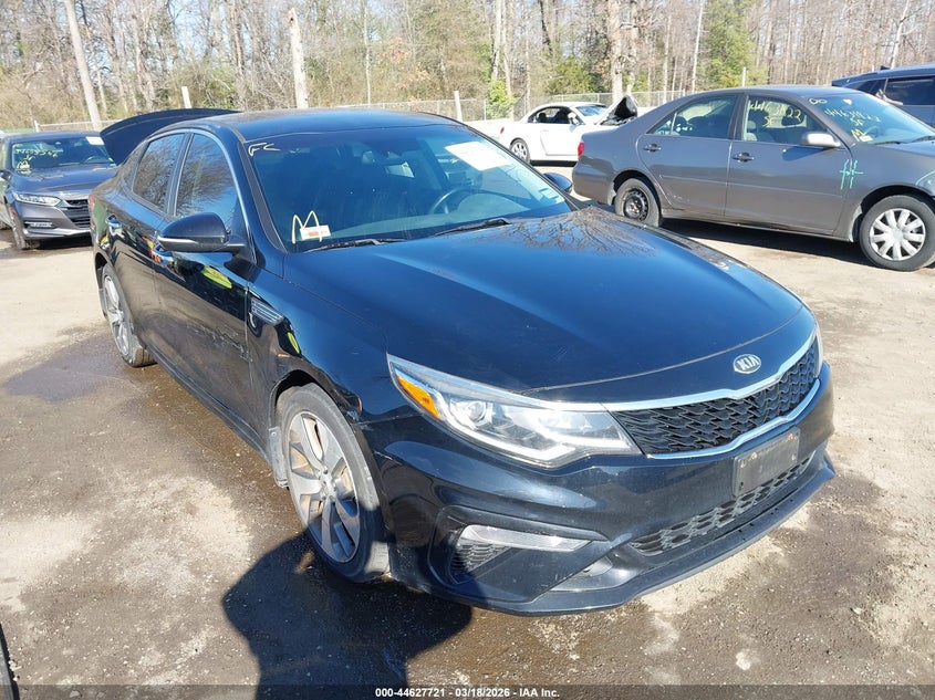 5XXGT4L32KG332798 2019 Kia Optima S auction photo 1