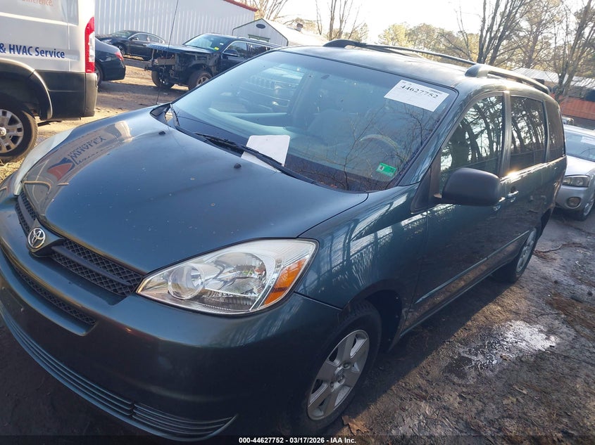 2004 Toyota Sienna Le