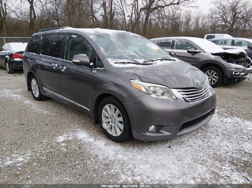 2017 Toyota Sienna Limited Premium 7 Passenger