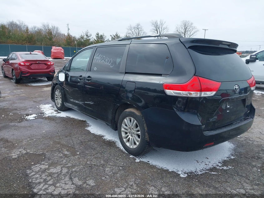 2011 Toyota Sienna Xle V6