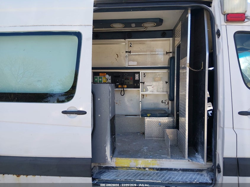 2008 Dodge Sprinter Van 2500 VIN: WD0PE745185323865 Lot: 44628008