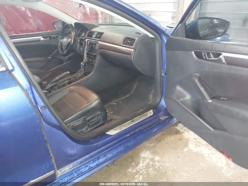 2016 Volkswagen Passat 1.8T R-Line