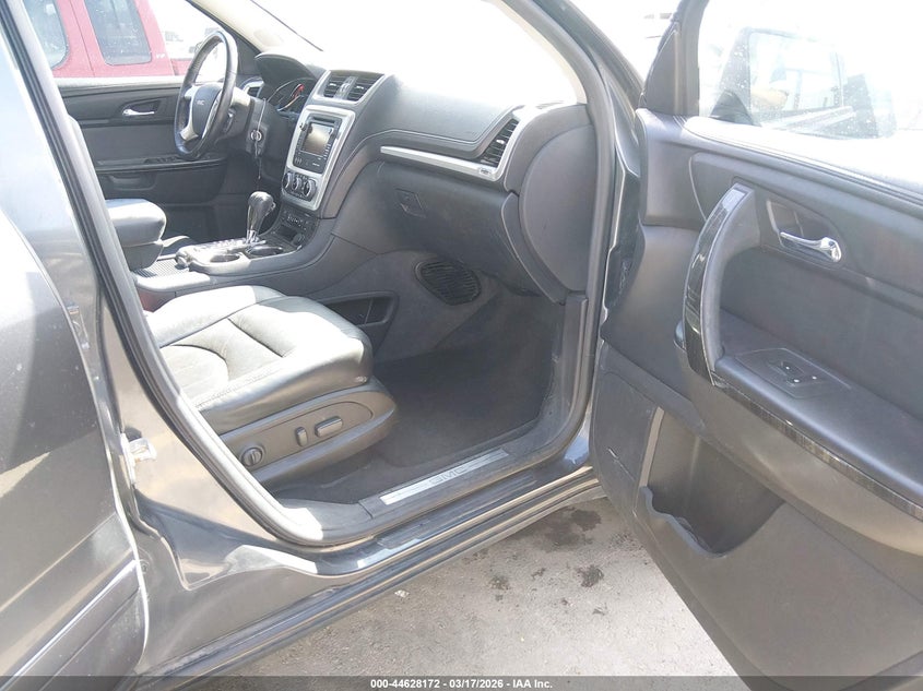 2013 GMC ACADIA auction photo 5