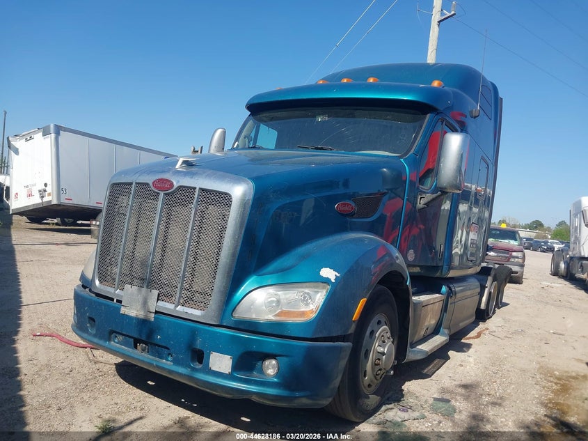 2014 Peterbilt 587