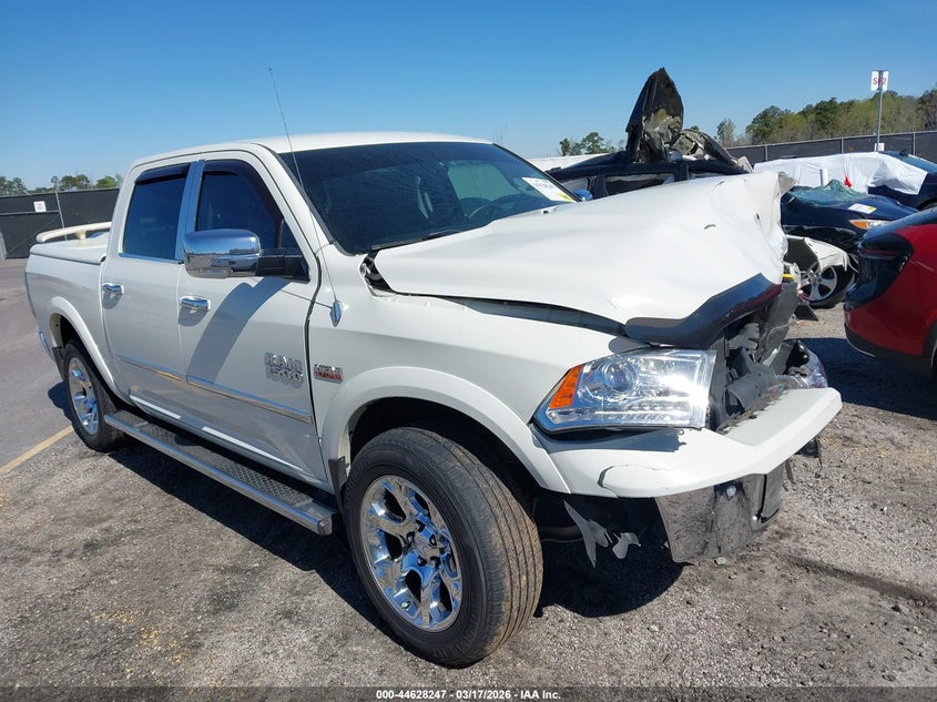 2017 Ram 1500 Laramie 4X4 5'7 Box