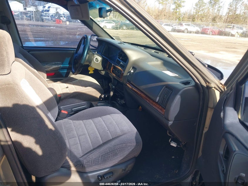 1997 Jeep Grand Cherokee Laredo/Tsi