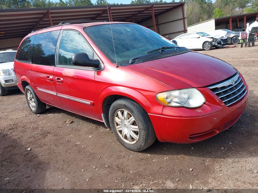 2005 Chrysler Town & Country Touring