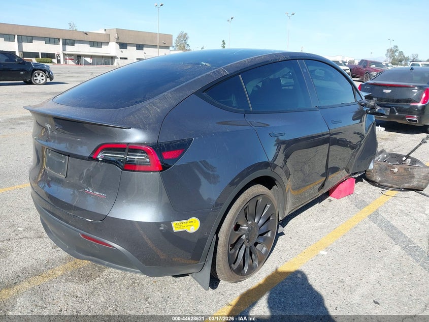 2022 Tesla Model Y Performance Dual Motor All-Wheel Drive