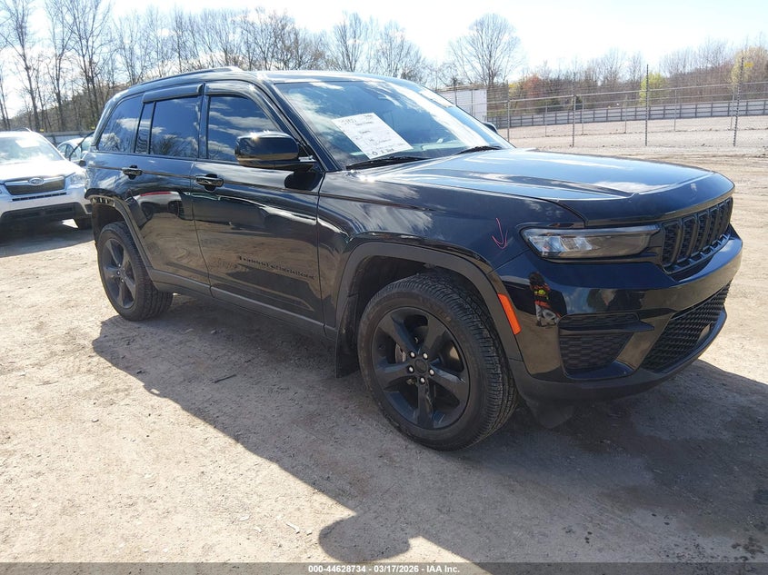 2023 Jeep Grand Cherokee Altitude 4X4