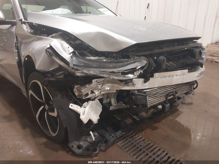 2020 HONDA ACCORD auction photo 6