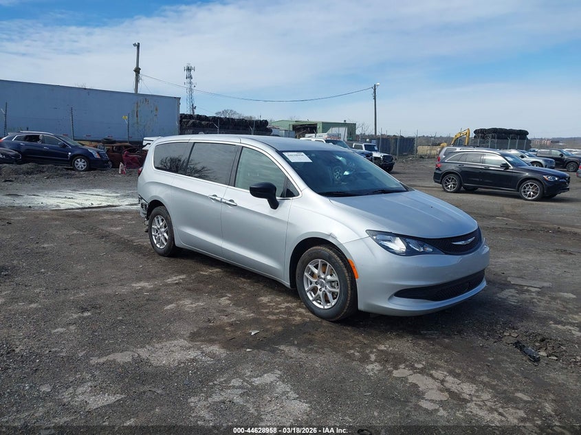 2024 Chrysler Voyager Lx