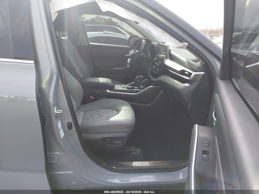 2022 Toyota Highlander Hybrid Xle Bronze Edition