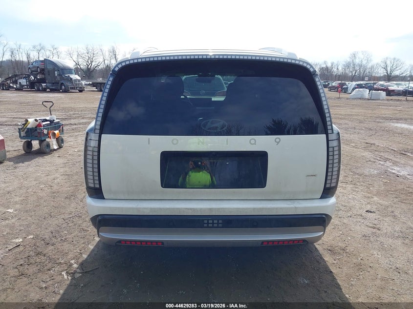 2026 Hyundai Ioniq 9 Performance Limited VIN: 7YAMWFS5XTY001764 Lot: 44629283