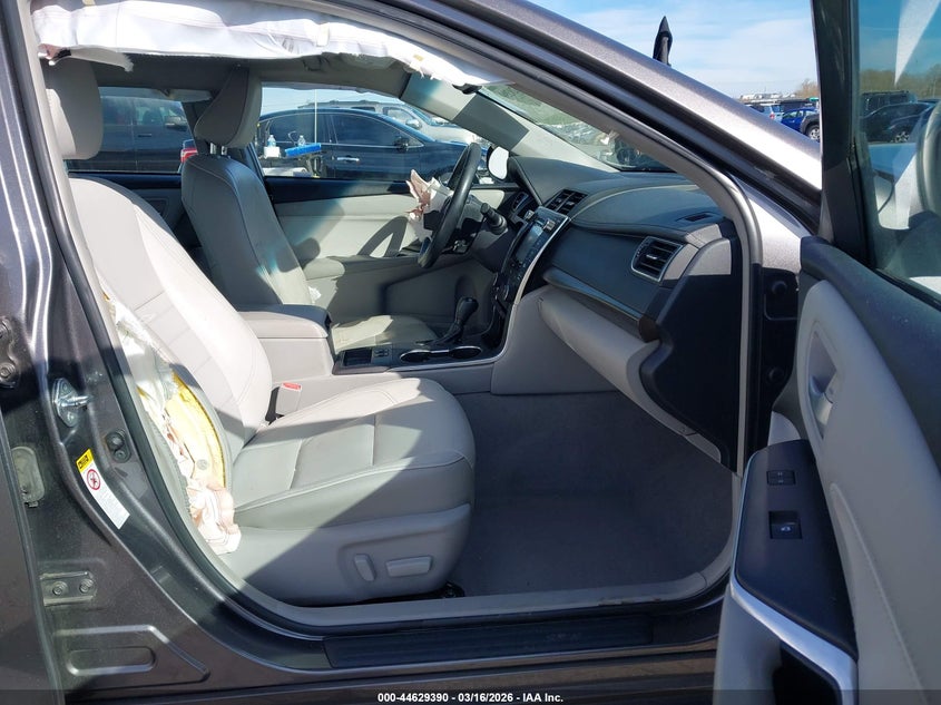 2016 Toyota Camry Xle
