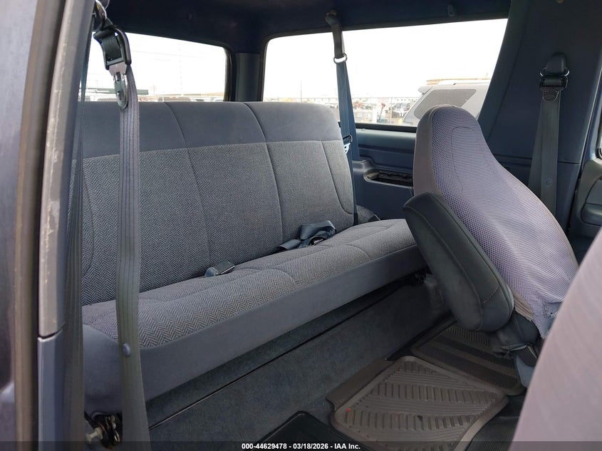 1993 Ford Bronco U100 VIN: 1FMEU15H8PLA20211 Lot: 44629478