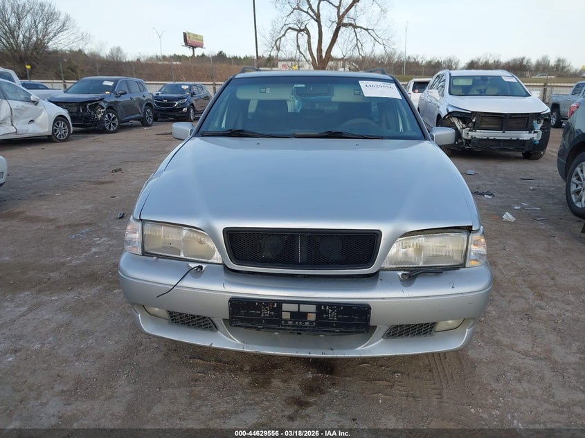 1998 Volvo V70 R VIN: YV1LW5241W2510146 Lot: 44629556