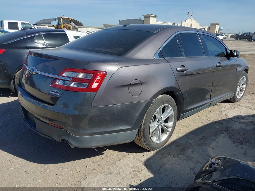 2015 Ford Taurus Sel
