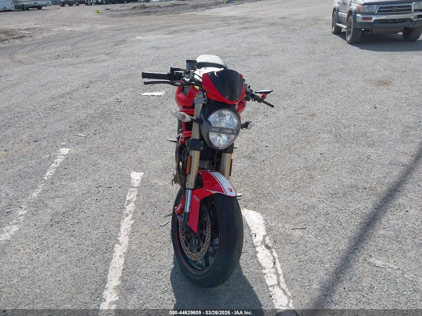 2012 Ducati Monster Ducati Monster 1110 red Lot 111044629609 Vin ZDM1RARR1CB060223