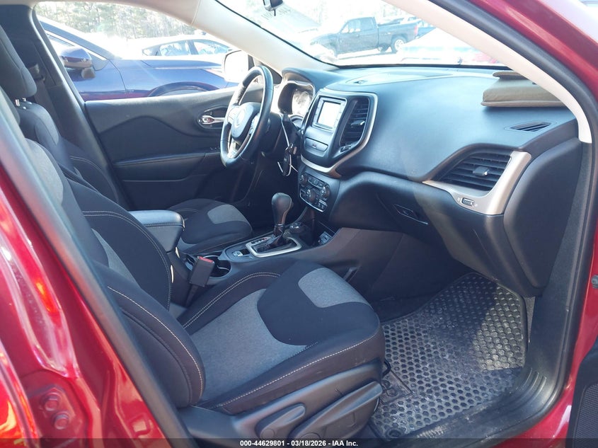 2017 Jeep Cherokee Sport