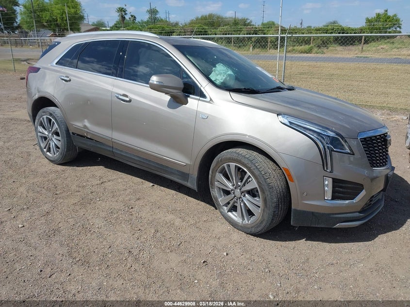 Vin: 1gykncrs0nz165513, lot: 45126888, cadillac xt5 fwd premium luxury 2022 img_1