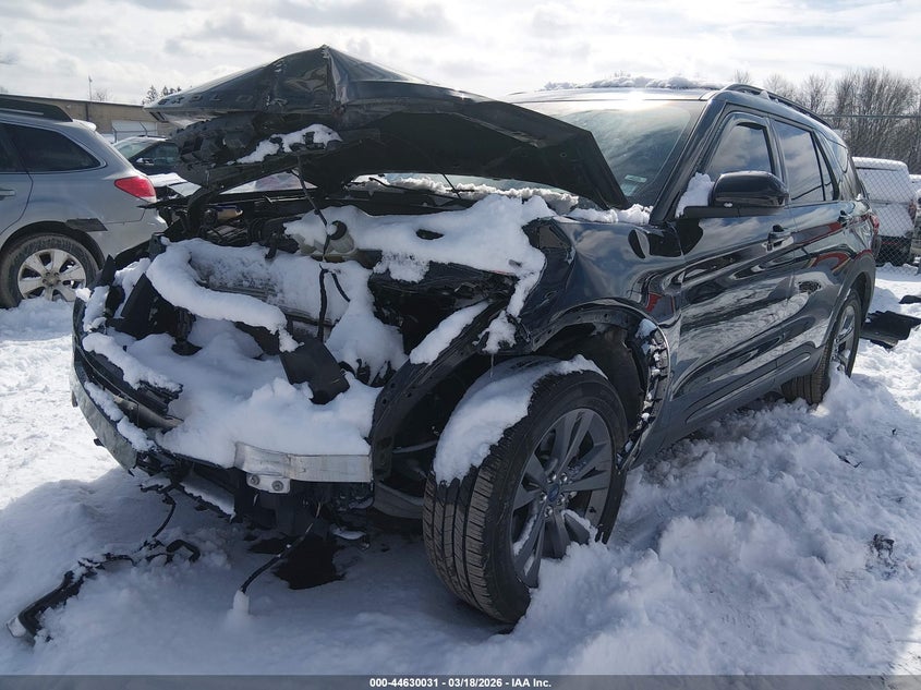 2022 Ford Explorer Xlt