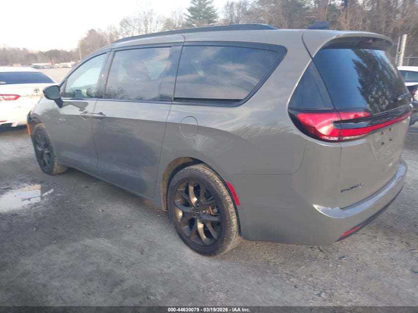 2025 Chrysler Pacifica Limited Awd