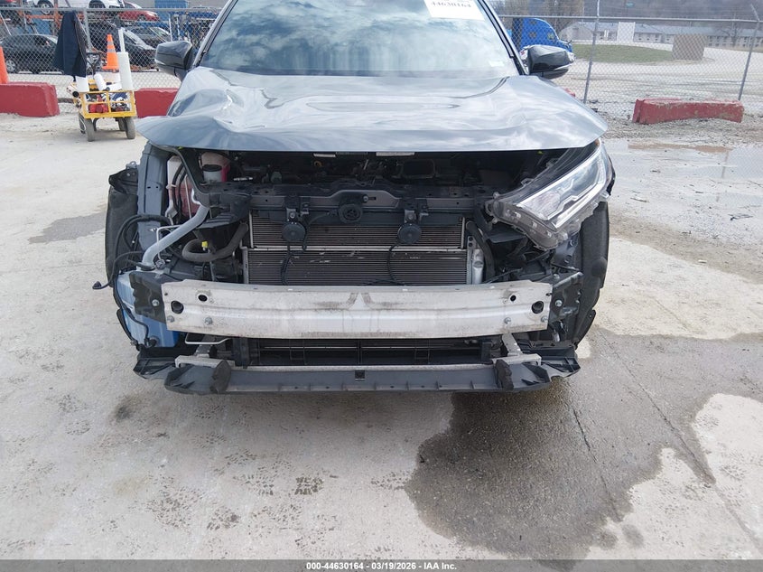 VIN JTMEWRFV5LD531252 2020 TOYOTA RAV4 HYBRID XSE