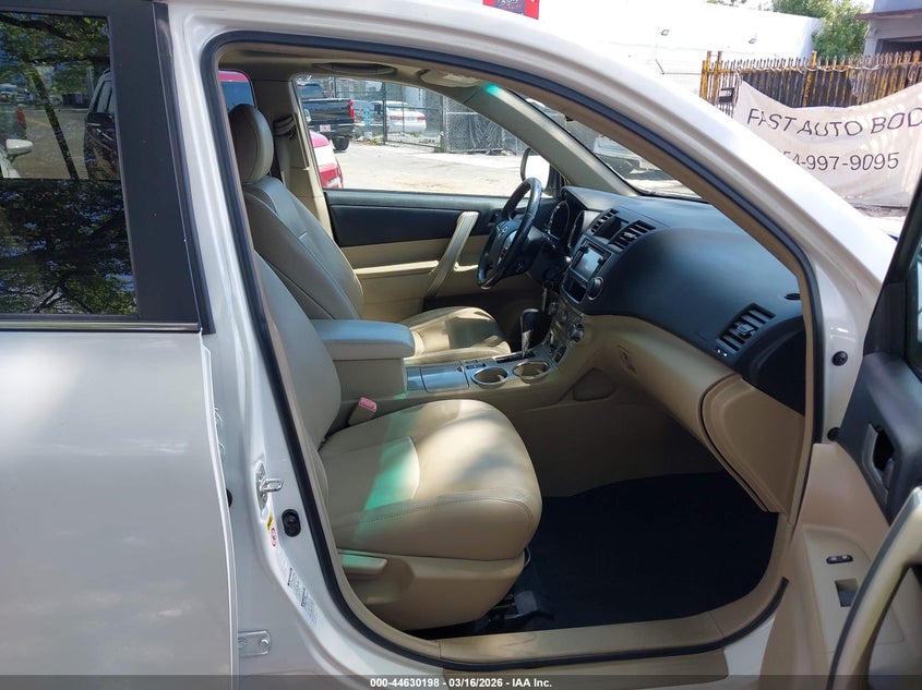 2013 Toyota Highlander Se V6