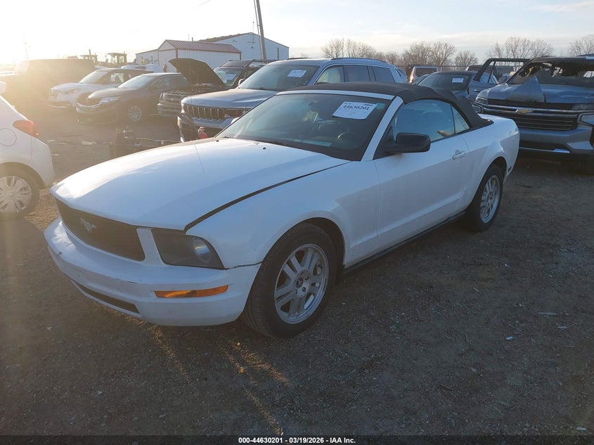 2007 Ford Mustang V6 Deluxe/V6 Premium
