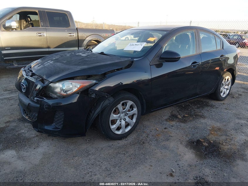 Vin: jm1bl1u7xd1744251, lot: 45127251, mazda mazda3 i sport 20132