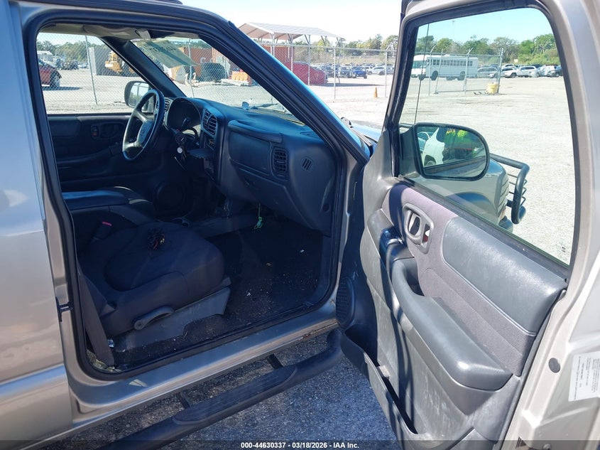 2003 Chevrolet S-10 Ls