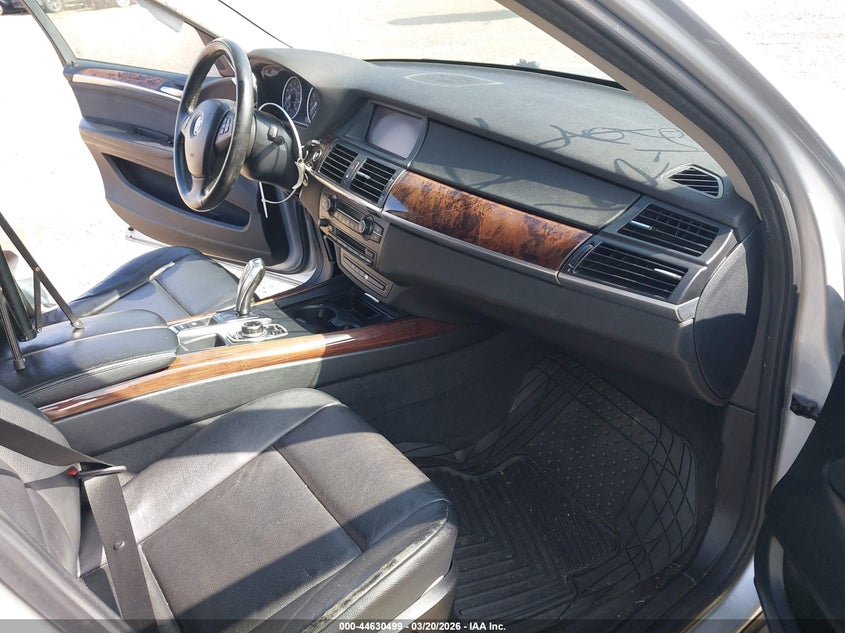 2010 BMW X5 xDrive30I