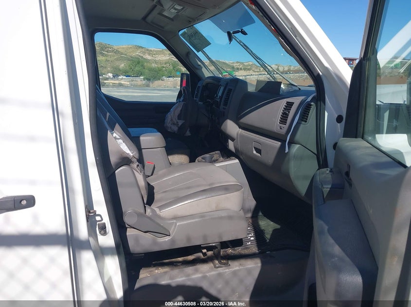 2016 NISSAN NV CARGO NV2500 HD auction photo 5