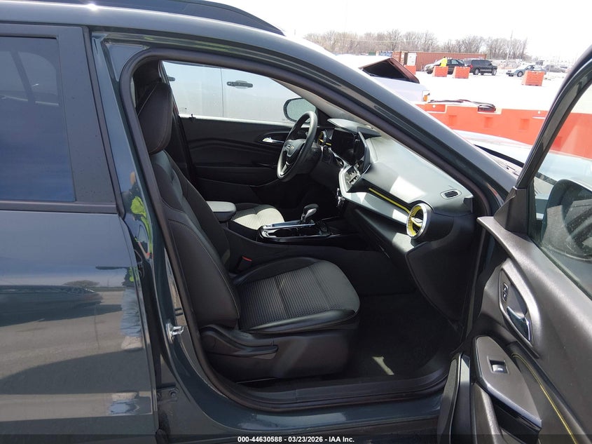 2025 CHEVROLET TRAX auction photo 5