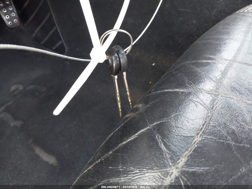 2001 Mazda Mx-5 Miata Ls/Special Edition VIN: JM1NB353610211418 Lot: 44630671